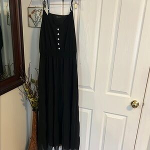 Elegant Black Maxi Dress